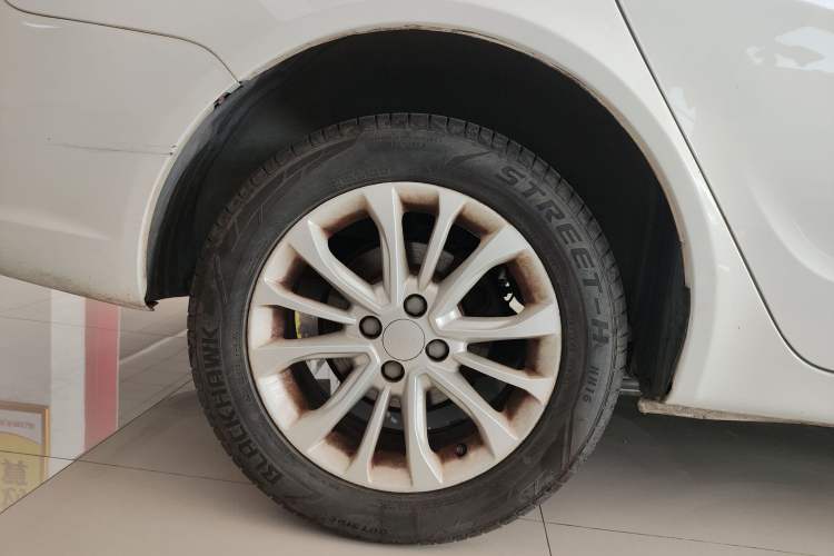 Used Geely Auto Vision 2015 1.5L Manual Elite Model Right Rear Wheel Hub