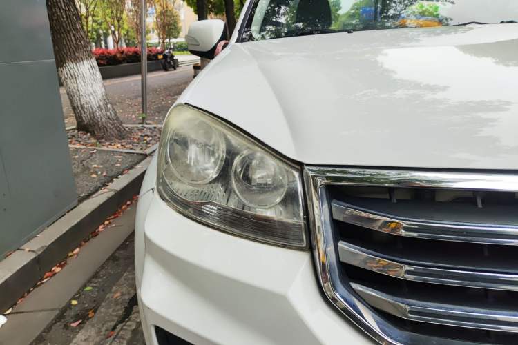 Used Great Wall Wingle 5 2017 2.0T European-spec Diesel Two-Wheel Drive Entry-Level Small Double-Cab GW4D20E Right Front Headlight