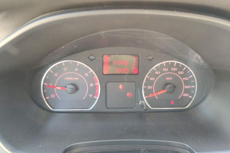 Used Wuling Hongguang V 2022 1.5L Jingqu Version Hydraulic Power Steering LAR
