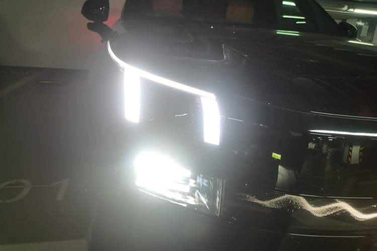 Used Lynk & Co 900 2025 2.0T Ultra