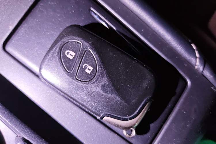 Used Lexus CT 2017 CT200h Comfort Edition Two-Tone China V Standard