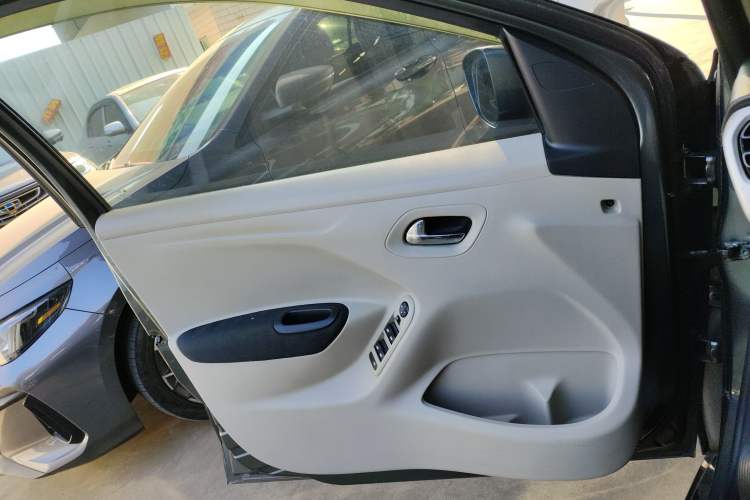 Used Citroen Elysee 2014 1.6L Manual Fashion Edition