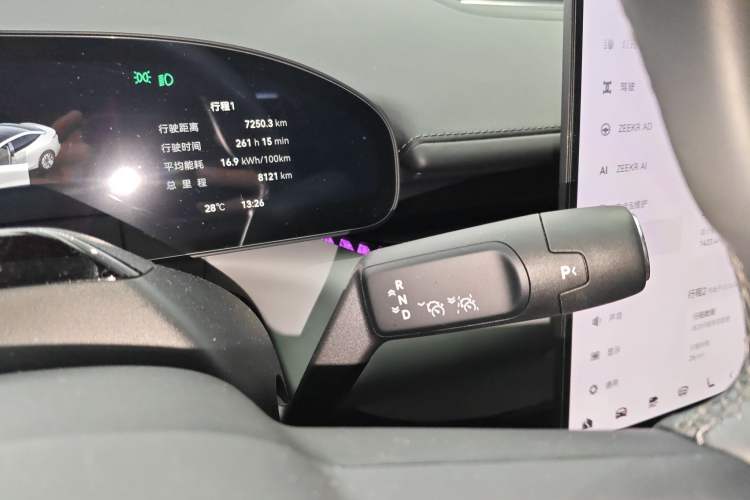 Used Zeekr 007 2025 Rear-Drive Intelligent Driving Version 75 kWh Gear Lever