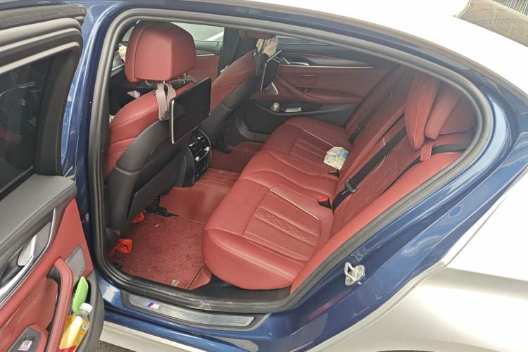 Used BMW 5 Series 2021 530Li Executive M Sport Package Left Rear Seat