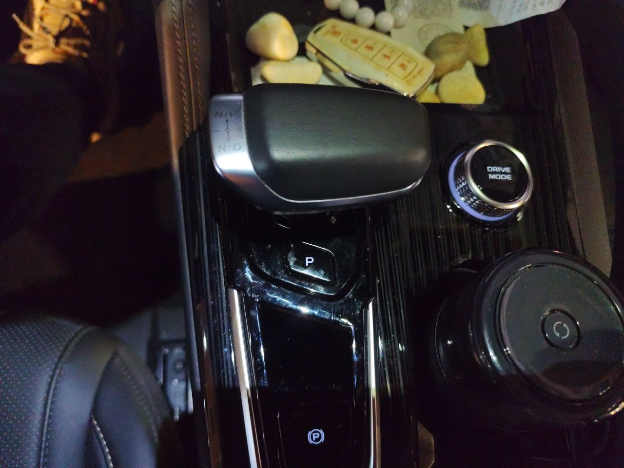 Geely Auto Monjaro L 2024 2.0TD DCT EVO Two-Wheel Drive Long-Range Version — снимка 14