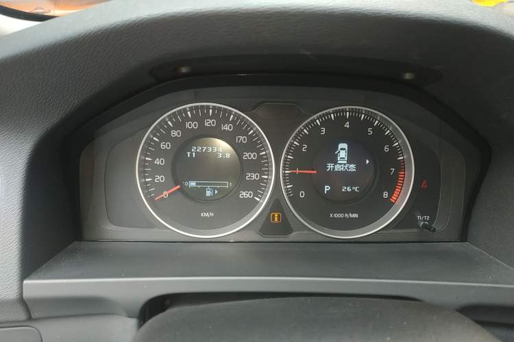 Used Volvo S60 2011 2.0T ZhiShang Version Instrument Cluster