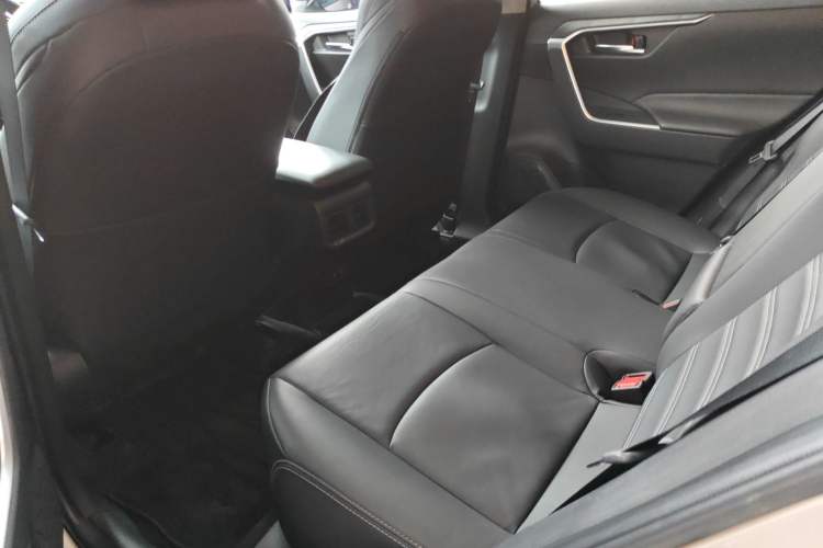 Used Toyota Wildlander 2020 2.0L CVT Two-Wheel Drive Luxury Edition