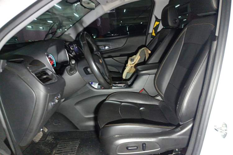 Used Chevrolet Equinox 2019 535T Automatic YuJie Edition China VI
