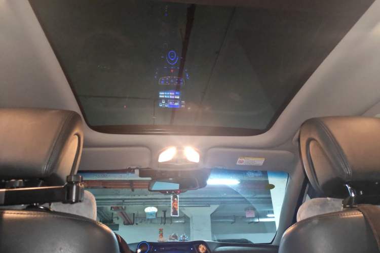 Used Hyundai Santa Fe 2013 Revised Version 2.0T Automatic All-Wheel Drive Top-Tier Trim