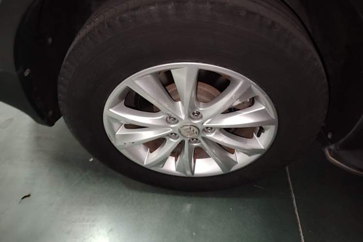 Used Buick Envision 2014 28T Four-Wheel Drive Elite Model
