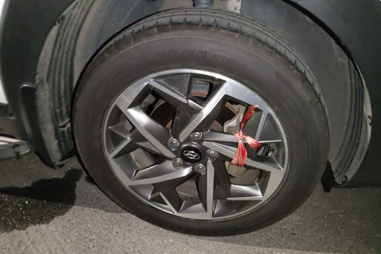 Used Hyundai Tucson 2020 280TGDi Dual-Clutch Two-Wheel Drive Fashion Edition China V Standard Right Front Wheel Hub