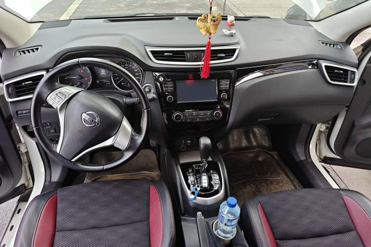 Used Nissan Qashqai 2017 2.0L CVT Luxury Edition China V Standard Center Console