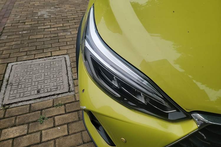 Used Toyota YARiS L Zhi Xuan 2021 X-Trail 1.5L CVT Luxury Edition Right Front Headlight