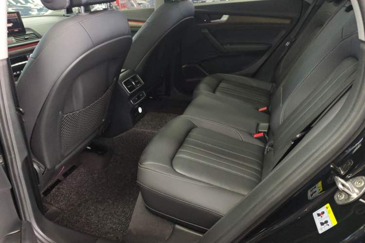 Used Audi Q5L 2022 Updated Version 45T Luxury Prestige Edition Left Rear Seat
