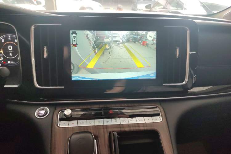 Used GAC Trumpchi M8 2021 Master Series 390T Prestige Edition Audio And AC Panel