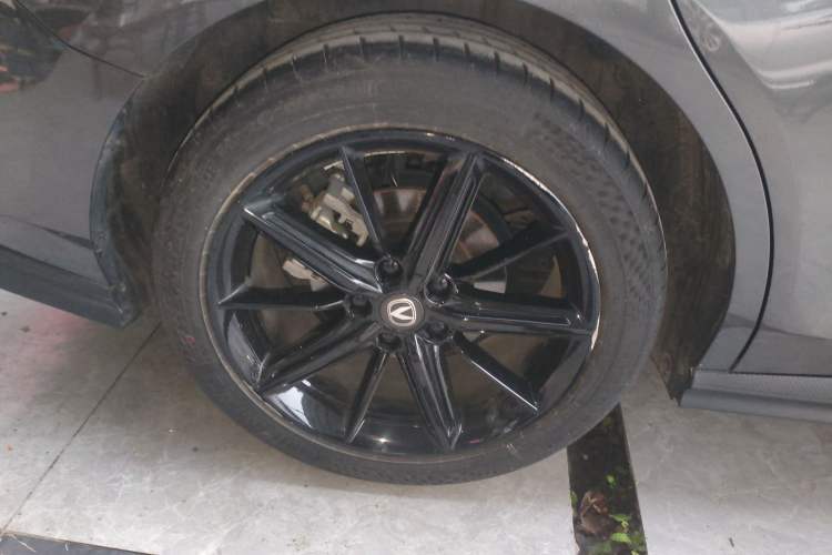 Used Changan UNI-V 2022 1.5T Prestige Version