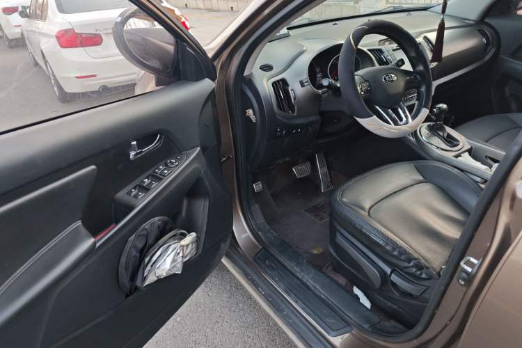 Used Kia Sportage R 2015 2.0L Automatic 2WD Premium Edition
