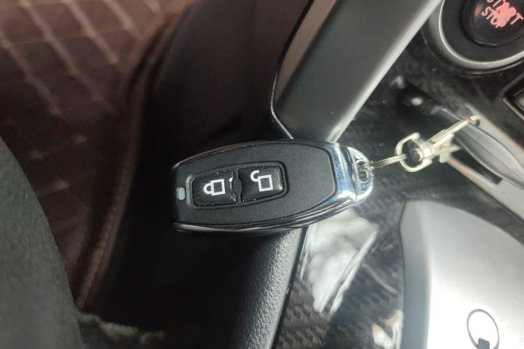 Used Renault Koleos 2010 2.5L 4x4 Comfort Edition