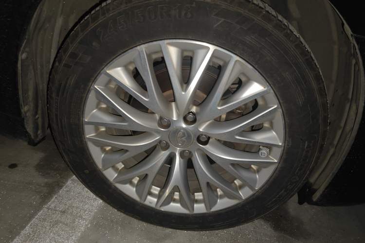 Used Infiniti Q70 2015 Q70L 2.5L Enjoyment Edition Right Front Wheel Hub