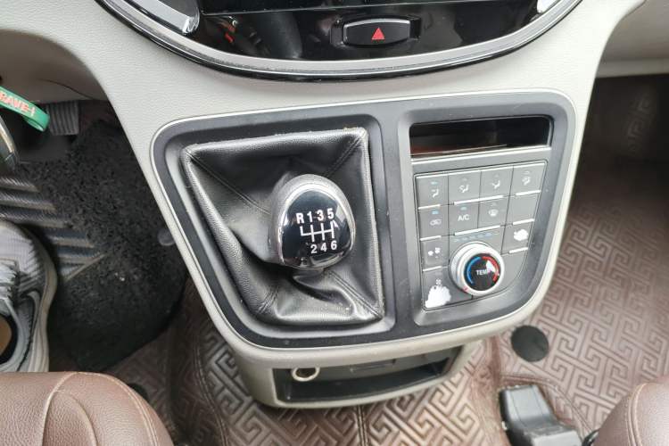Used JAC Refine M4 2020 2.0 CTI Diesel Manual JingShang Version China VI Standard Gear Lever