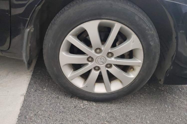 Used Mazda 6 2011 2.0L Automatic Fashion Edition Right Front Wheel Hub