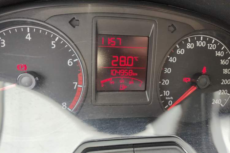 Used Volkswagen Jetta 2015 Value Edition 1.6L Manual Fashionable Style
