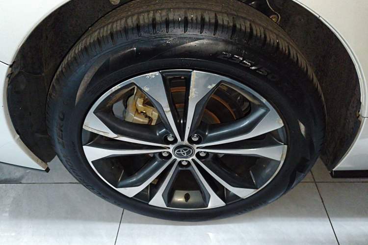 Used Toyota Granvia 2022 2.5L Hybrid Prestige Edition