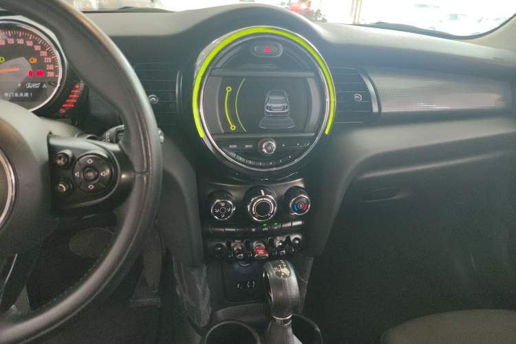 Used MINI MINI 2015 1.5T COOPER Fun Five-Door Edition