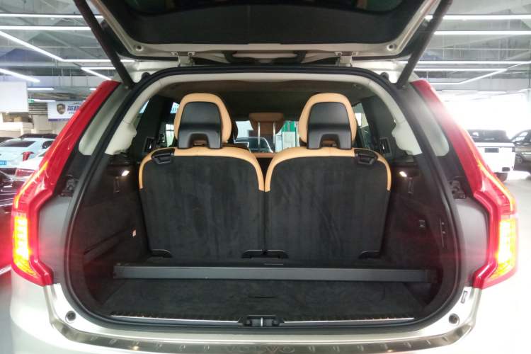 Used Volvo XC90 2015 T6 Zhiya Edition 7-seater Trunk