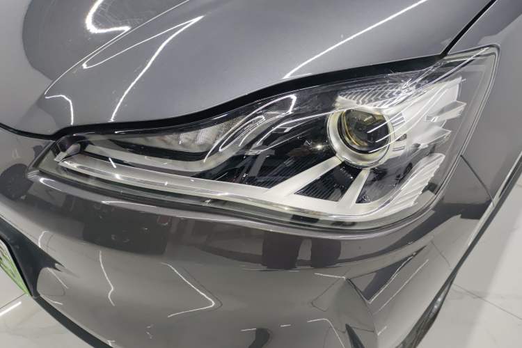 Used NETA V 2022 Chao 300 Lite Ternary Lithium