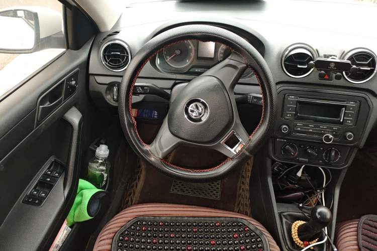 Used Volkswagen Jetta 2017 1.5L Manual Fashion Edition
