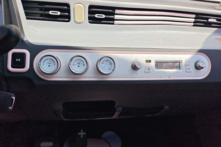 Used Wuling Hongguang MINIEV 2021 Macaron Premium Model – Lithium-NMC