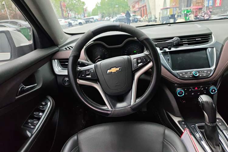 Used Chevrolet Malibu 2018 530T Automatic Luxury Edition Steering Wheel