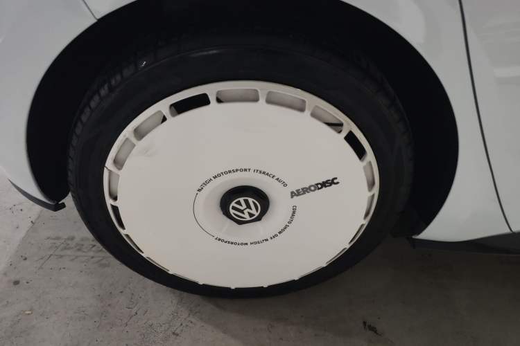 Used Volkswagen ID.3 2023 Upgraded Model Pure Intelligent Enjoyment Version Right Rear Wheel Hub