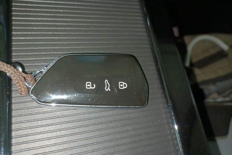 Used Volkswagen Tavendor 2023 380TSI Four-Wheel Drive R-Line Cruise Edition