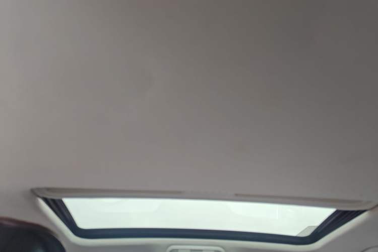 Used Volkswagen Magotan 2012 Facelift 1.8TSI Prestige Model Headliner