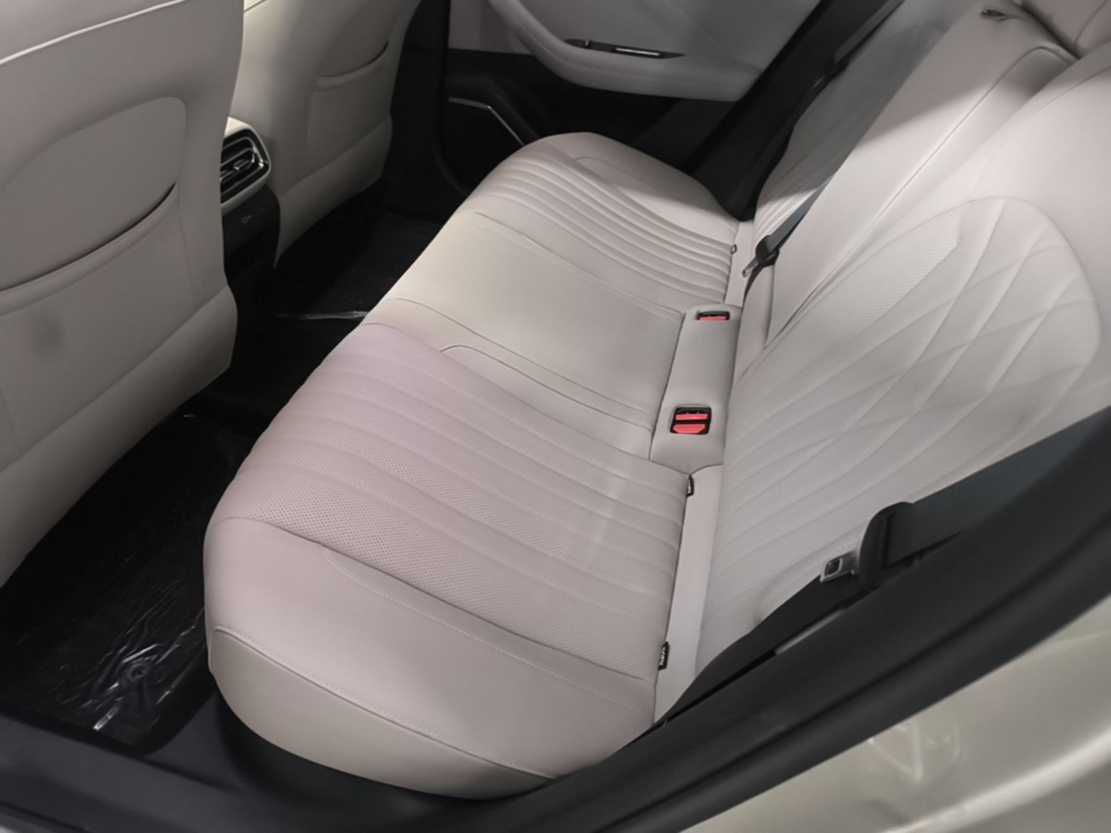 Geely Galaxy Stellar 6 2026 Model 125km Exploration+ Edition — снимка 20