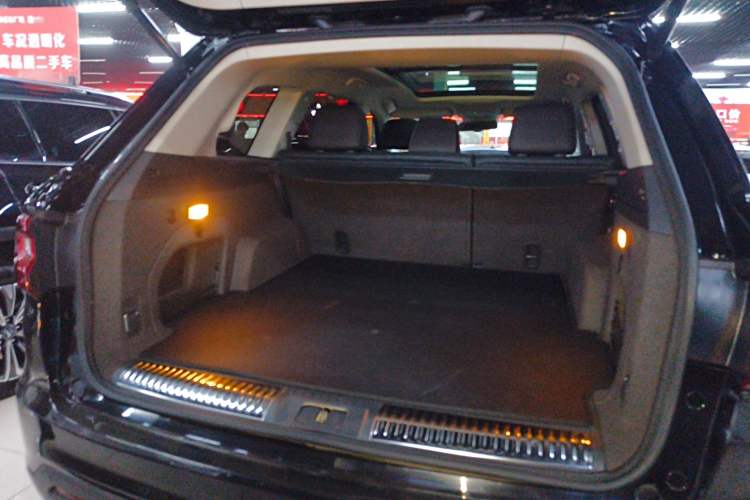 Used Hongqi HS7 2022 2.0T DCT Two-Wheel Drive Smart Connect Flagship Edition Five Seats
