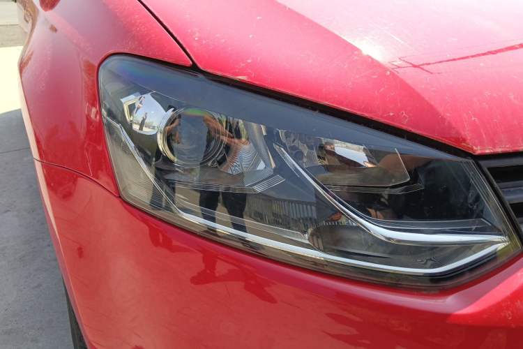 Used Volkswagen Polo 2014 1.6L Automatic Comfort Edition Right Front Headlight