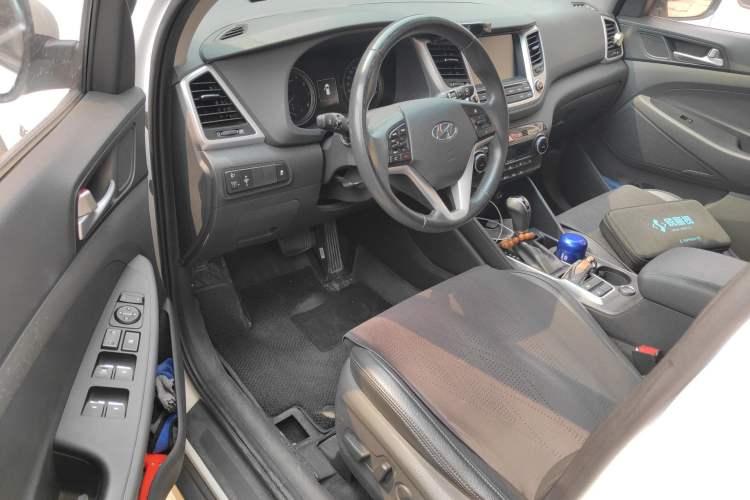 Used Hyundai Tucson 2018 1.6T Dual-Clutch Two-Wheel Drive 15th Anniversary Special Edition Driver Seat