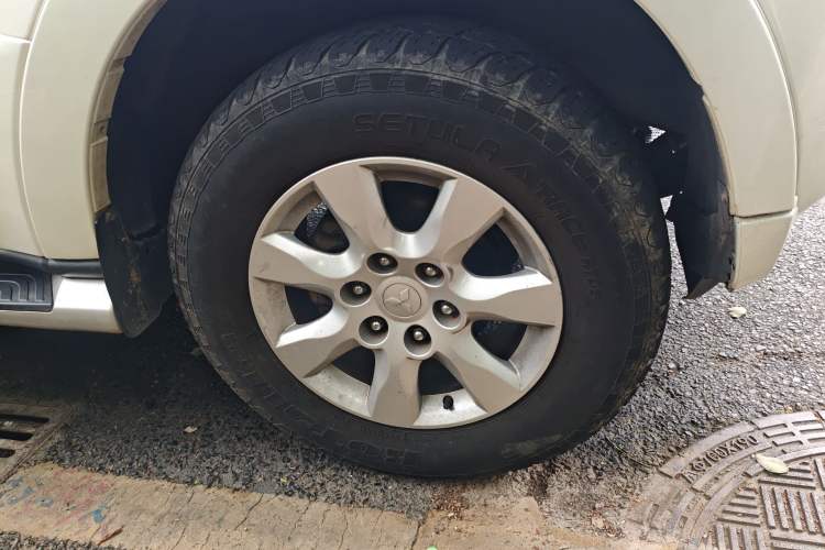 Used Mitsubishi Pajero 2016 3.0L Automatic Standard Version China IV Standard Right Front Wheel Hub