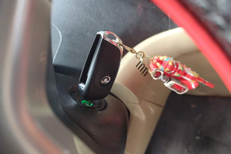 Used Haval H6 2011 Green Silence 2.0T Manual Two-Wheel Drive Elite Model