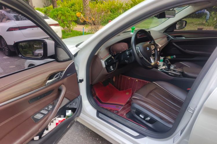 Used BMW 5 Series 2020 530Li xDrive Luxury Package Driver Seat