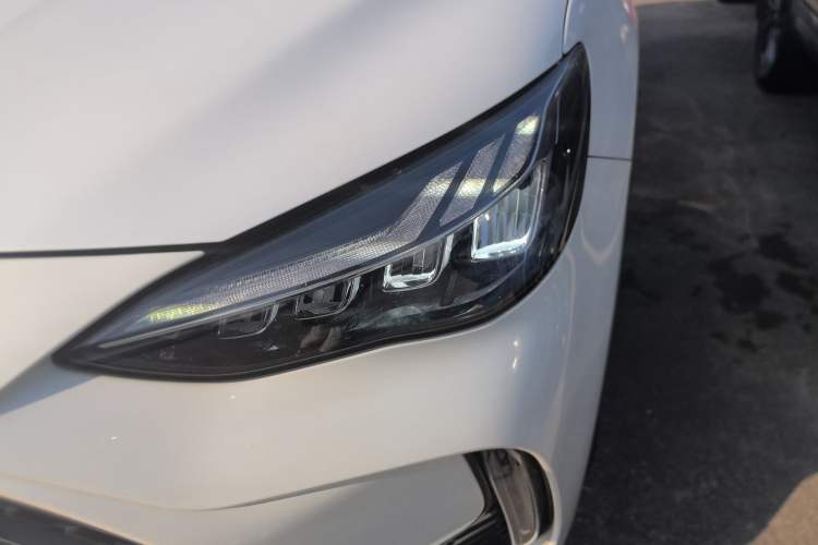 Used MG Pilot 2021 300TGI Automatic Two-Wheel Drive Fuel-Efficient Luxury Edition