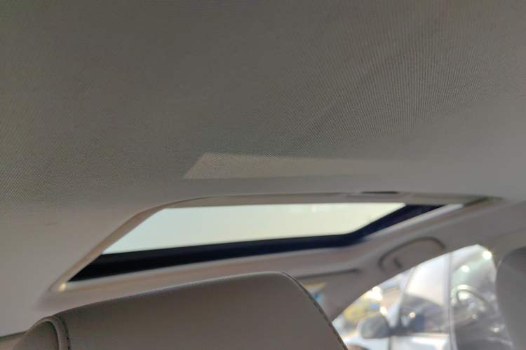 Used Buick GT 2017 15N Manual Elite Version Headliner