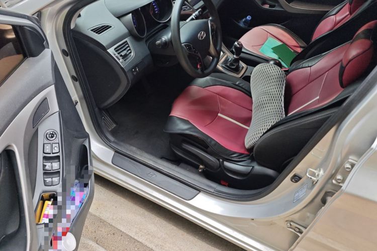 Used Hyundai Elantra (5th Generation / Langdong) 2012 1.6L Manual Fashion Edition
