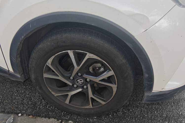 Used Toyota C-HR 2018 2.0L Leading Edition China V-standard
