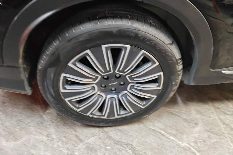 Used JETOUR X70 PLUS 2025 1.5T Luxury Edition 5 Seats