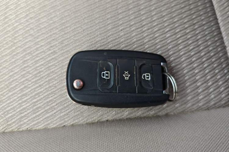 Used Wuling Hongguang V 2019 1.5L Jingqu Version China VI LAR
