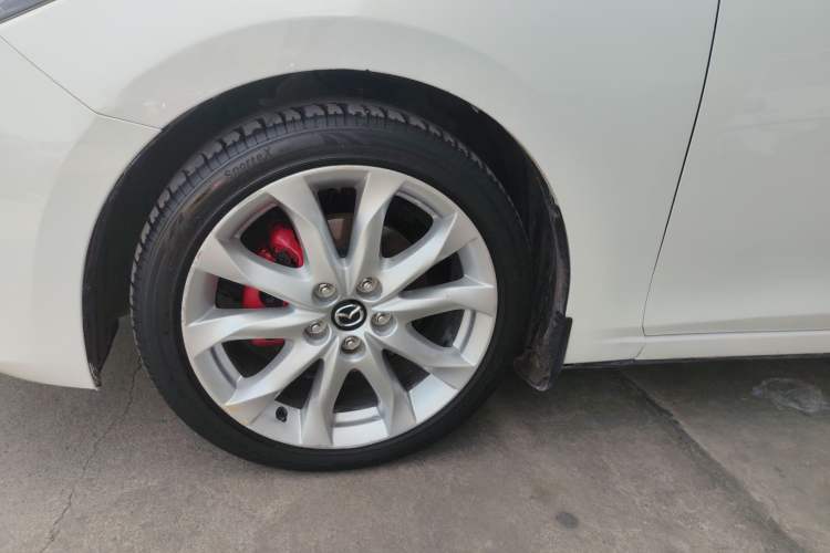 Used Mazda 3 Axela 2016 Sedan 2.0L Automatic Sport Model